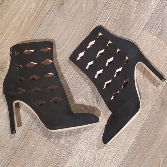 SJP Linda Sz 40 Black Suede Leather Cut-Out Ankle Boot High Heel Bootie Cage - Picture 1 of 13